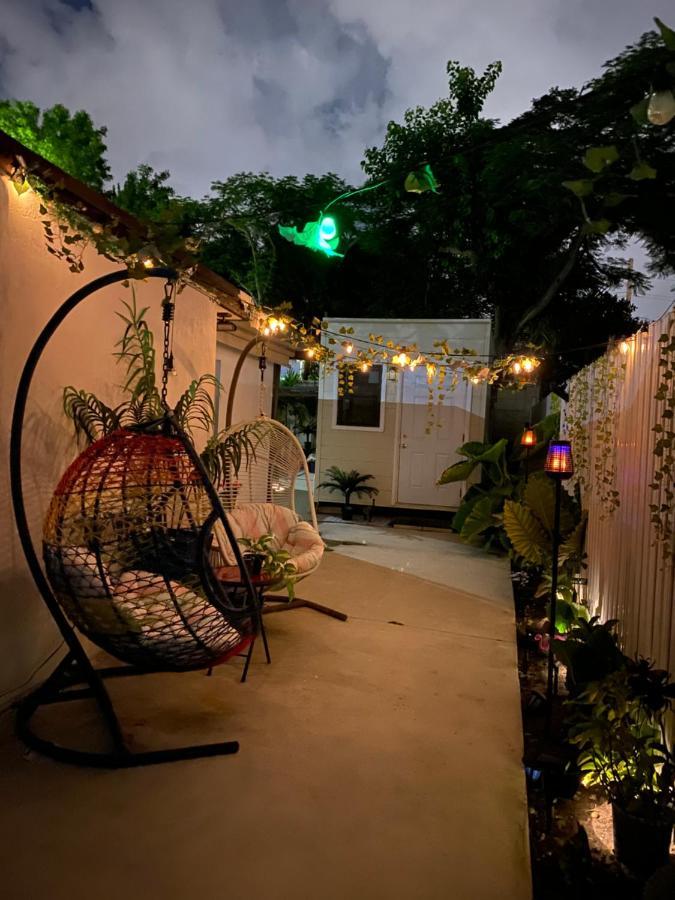 Tiny Place W Private Hot Jacuzzi 7 Min To Miami International Airport 외부 사진