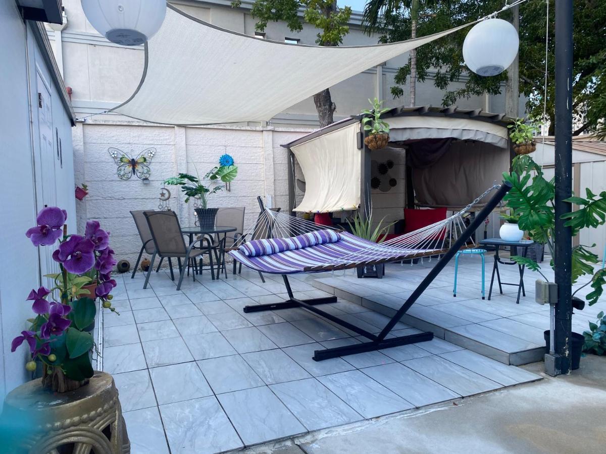 Tiny Place W Private Hot Jacuzzi 7 Min To Miami International Airport 외부 사진