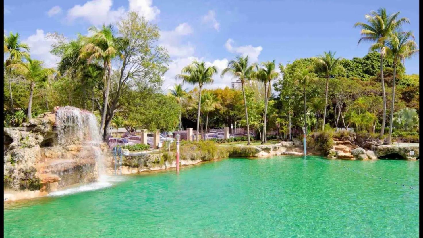 Tiny Place W Private Hot Jacuzzi 7 Min To Miami International Airport 외부 사진